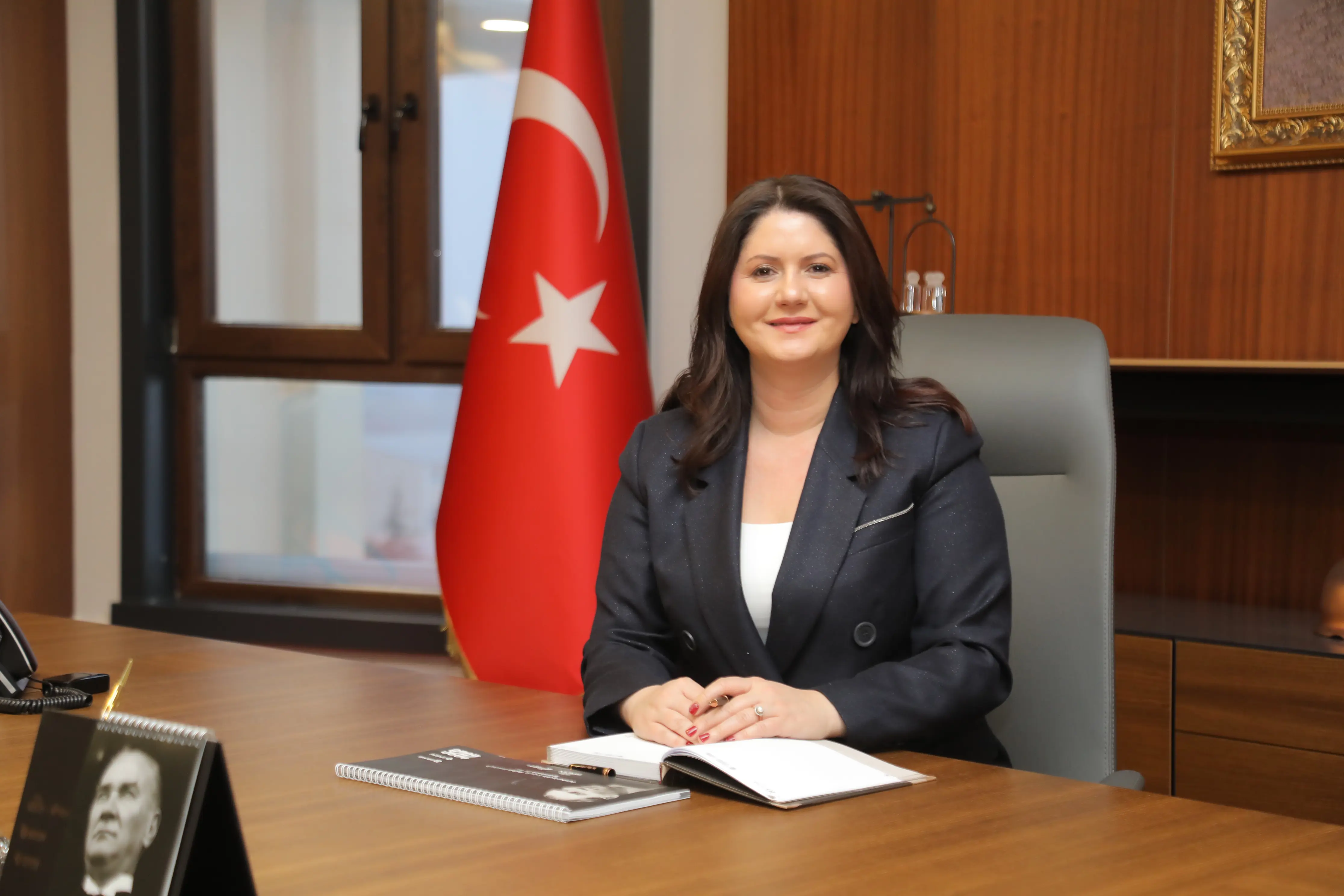 BAŞKAN GENCAN: “23 NİSAN’IN UMUDUYLA ÇOCUKLARIMIZ İÇİN DAHA GÜÇLÜYÜZ”